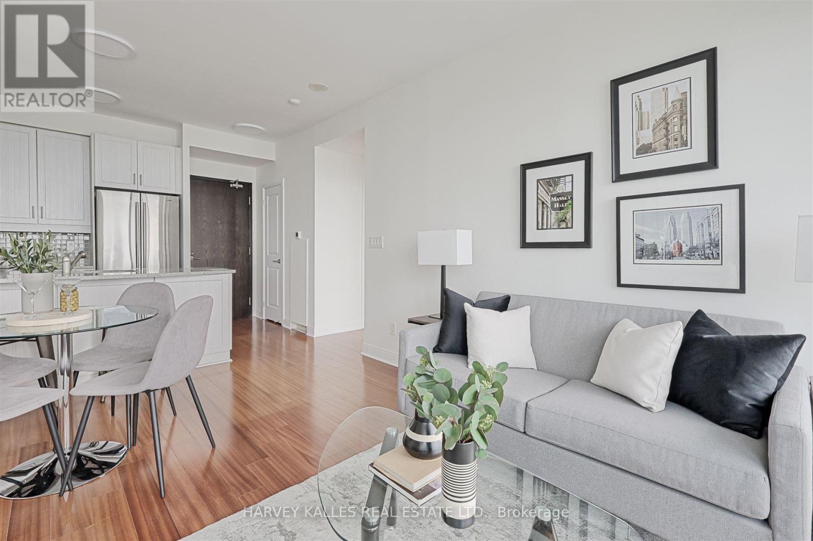 2906 - 18 Yorkville Avenue, Toronto, Ontario  M4W 1L4 - Photo 18 - C12208511