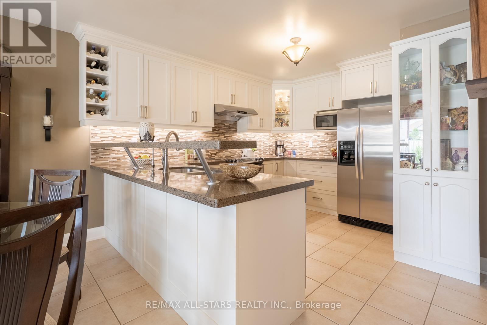 124 Richard Coulson Crescent, Whitchurch-Stouffville, Ontario  L4A 0H9 - Photo 14 - N12208760