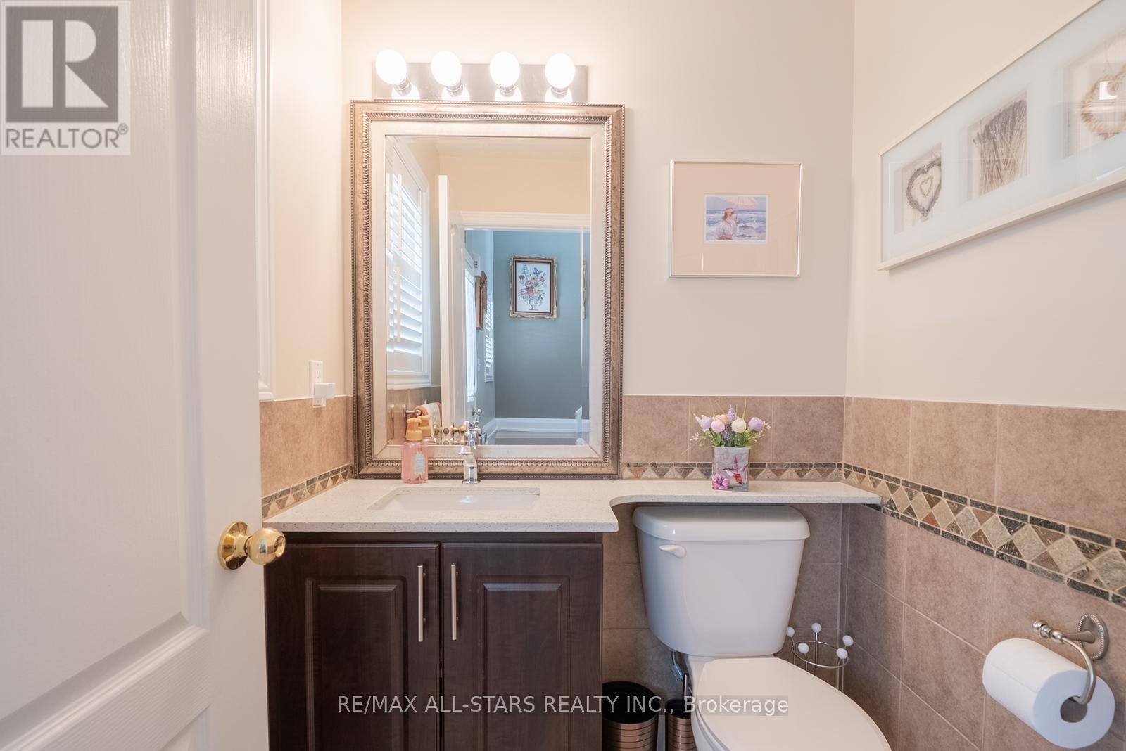 124 Richard Coulson Crescent, Whitchurch-Stouffville, Ontario  L4A 0H9 - Photo 18 - N12208760