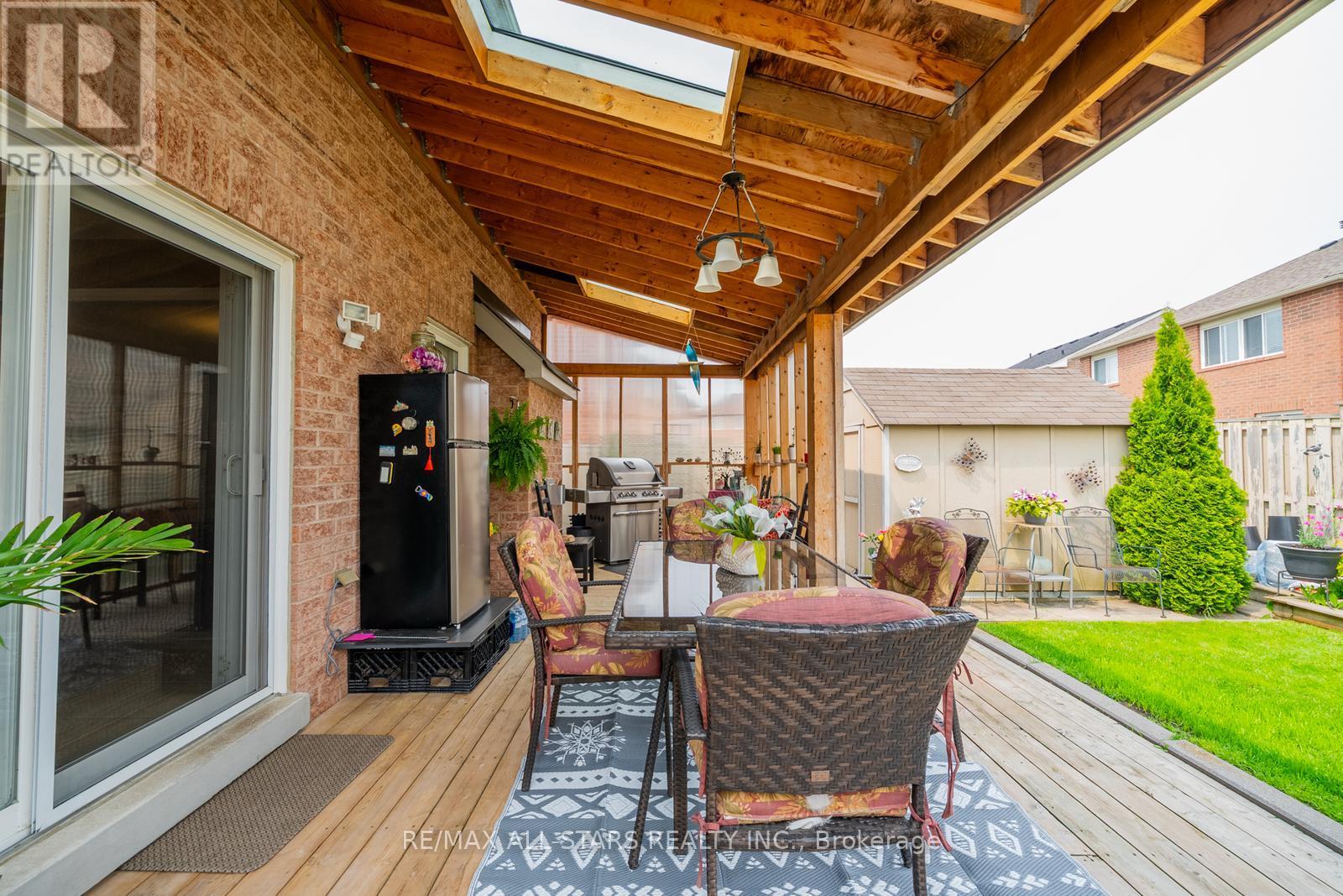124 Richard Coulson Crescent, Whitchurch-Stouffville, Ontario  L4A 0H9 - Photo 31 - N12208760