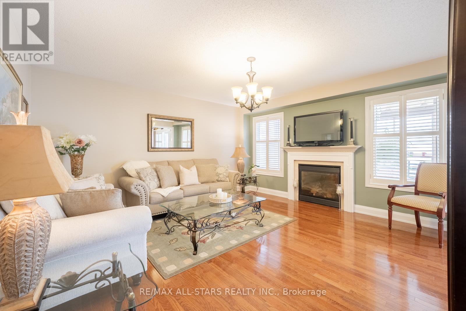 124 Richard Coulson Crescent, Whitchurch-Stouffville, Ontario  L4A 0H9 - Photo 8 - N12208760
