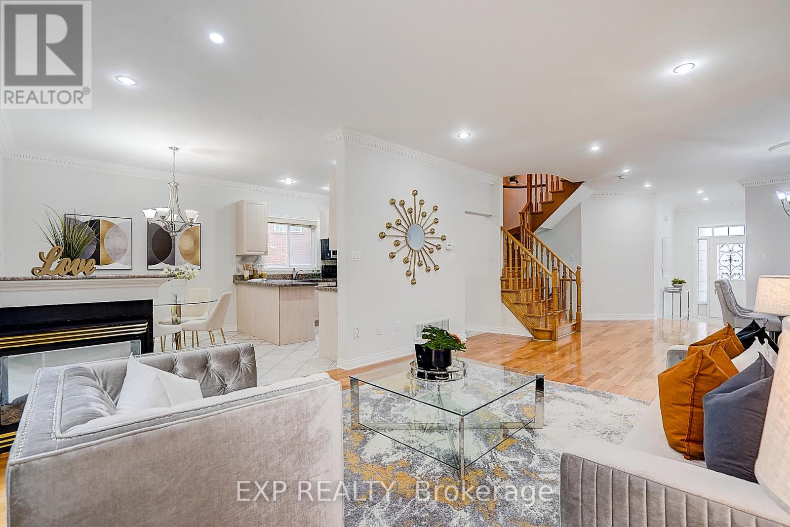 12 Tormina Court, Markham, Ontario  L3S 4R2 - Photo 11 - N12208810