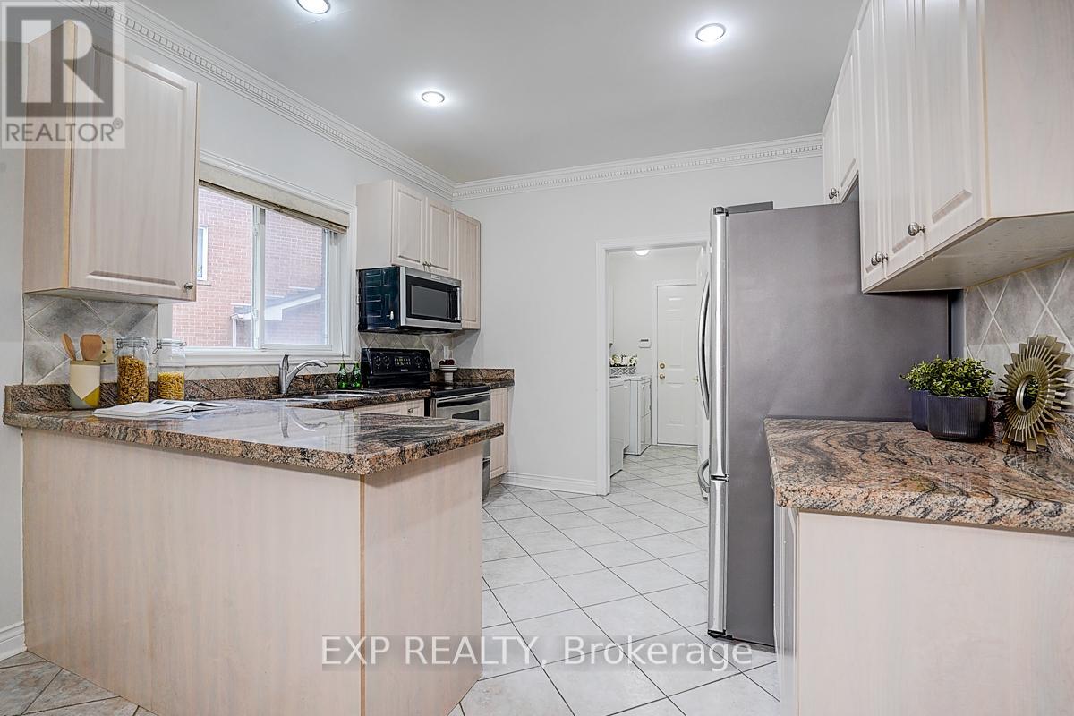 12 Tormina Court, Markham, Ontario  L3S 4R2 - Photo 25 - N12208810