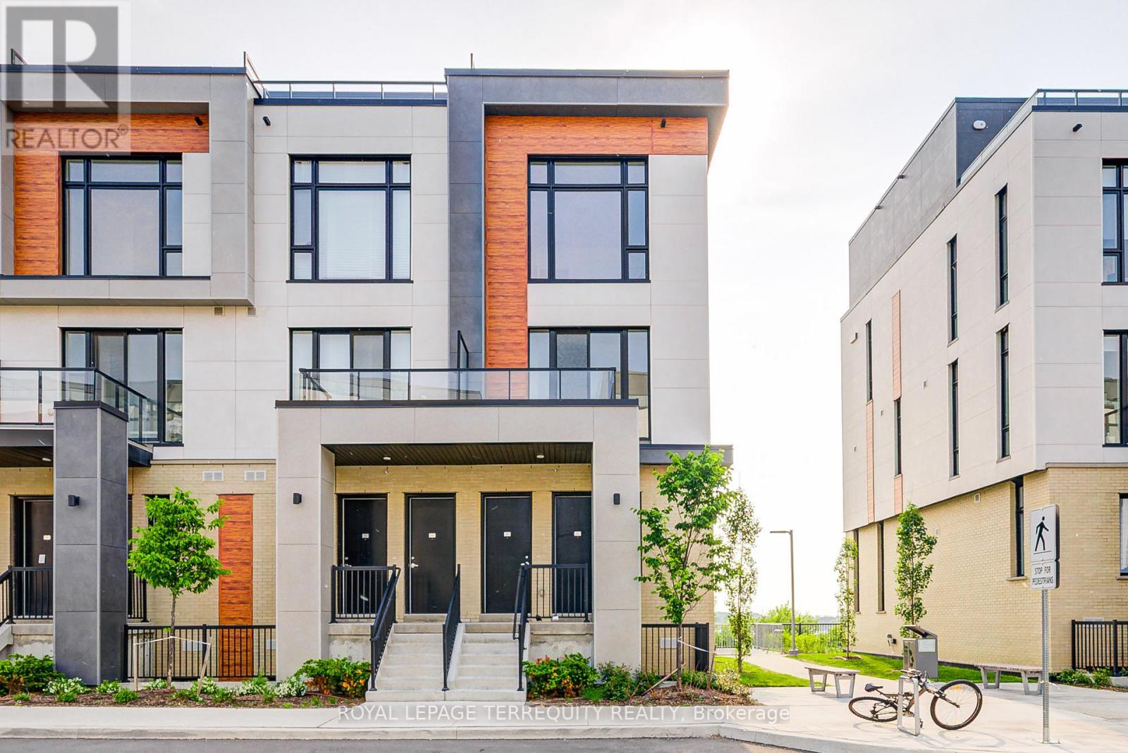 601 - 7 STECKLEY HOUSE LANE, Richmond Hill, Ontario