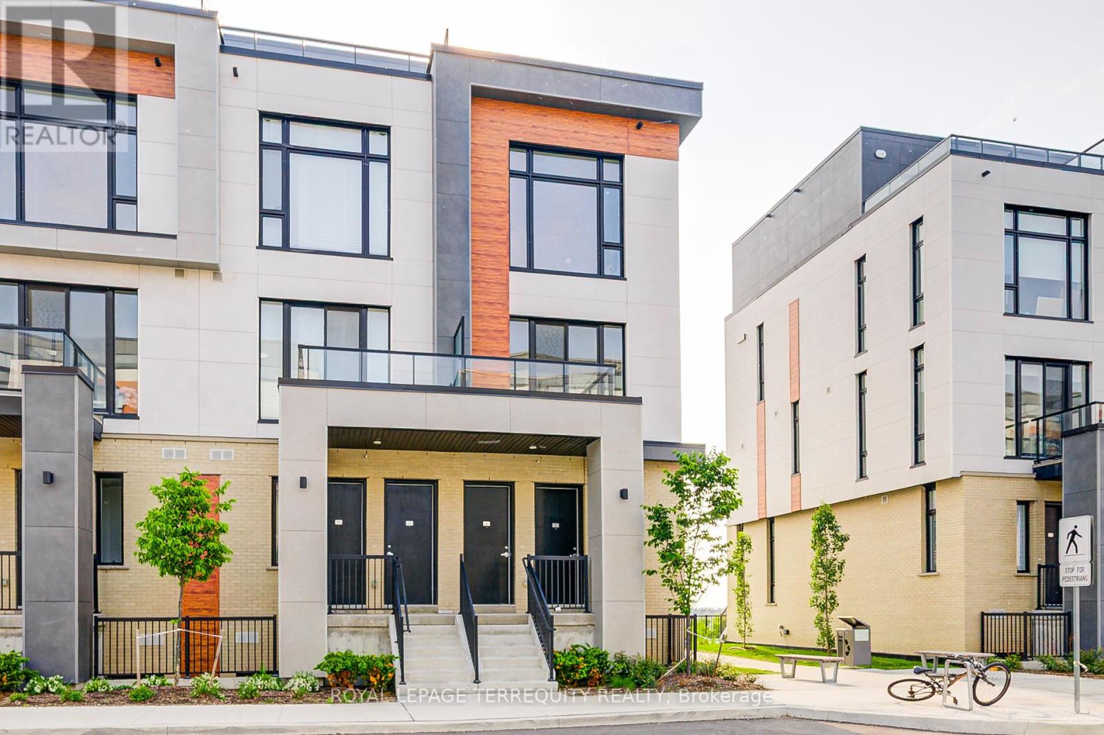 Property at 601 - 7 STECKLEY HOUSE LANE image 3