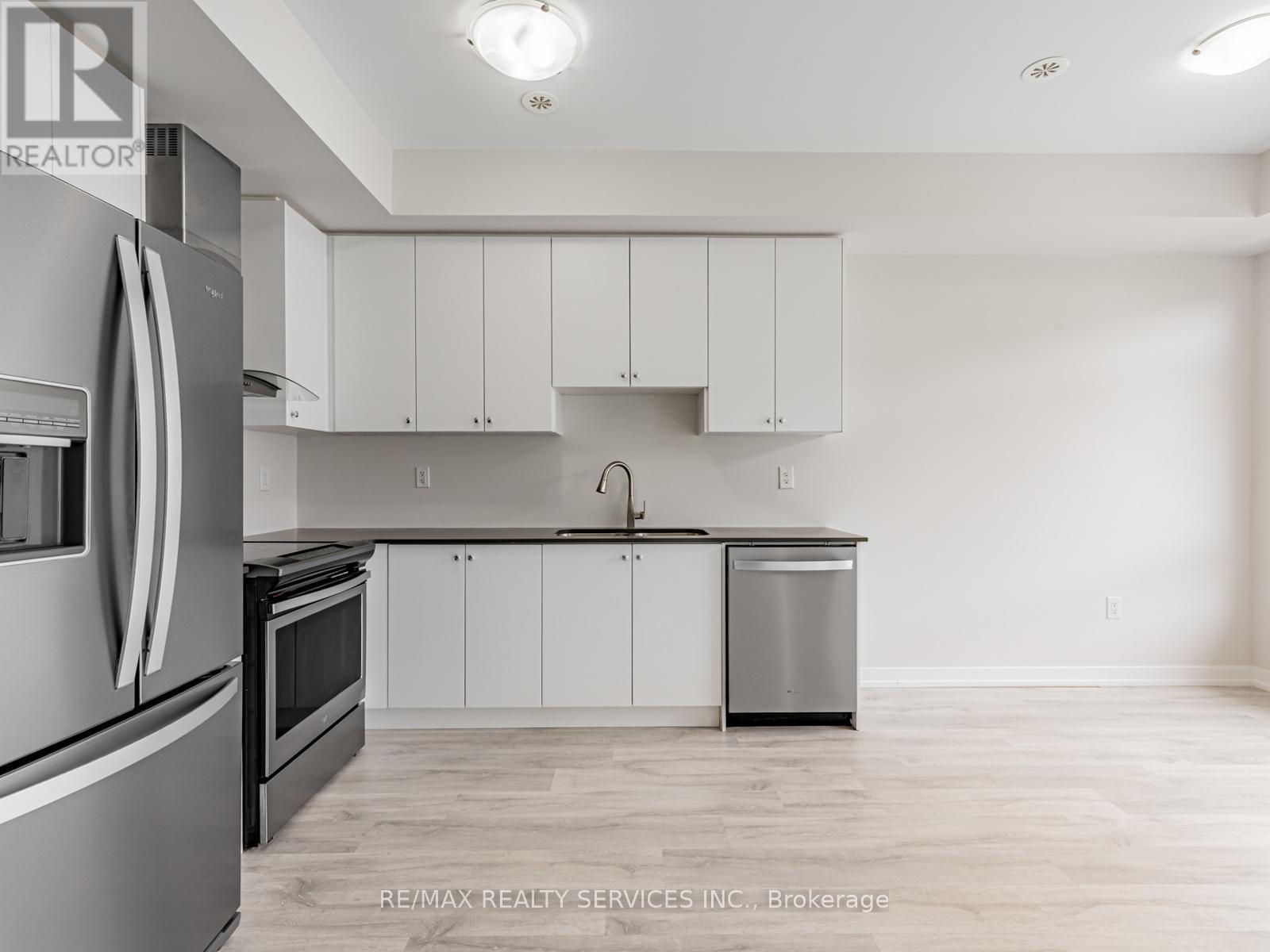5 Lachine Street, Vaughan, Ontario  L4L 0L9 - Photo 11 - N12208828