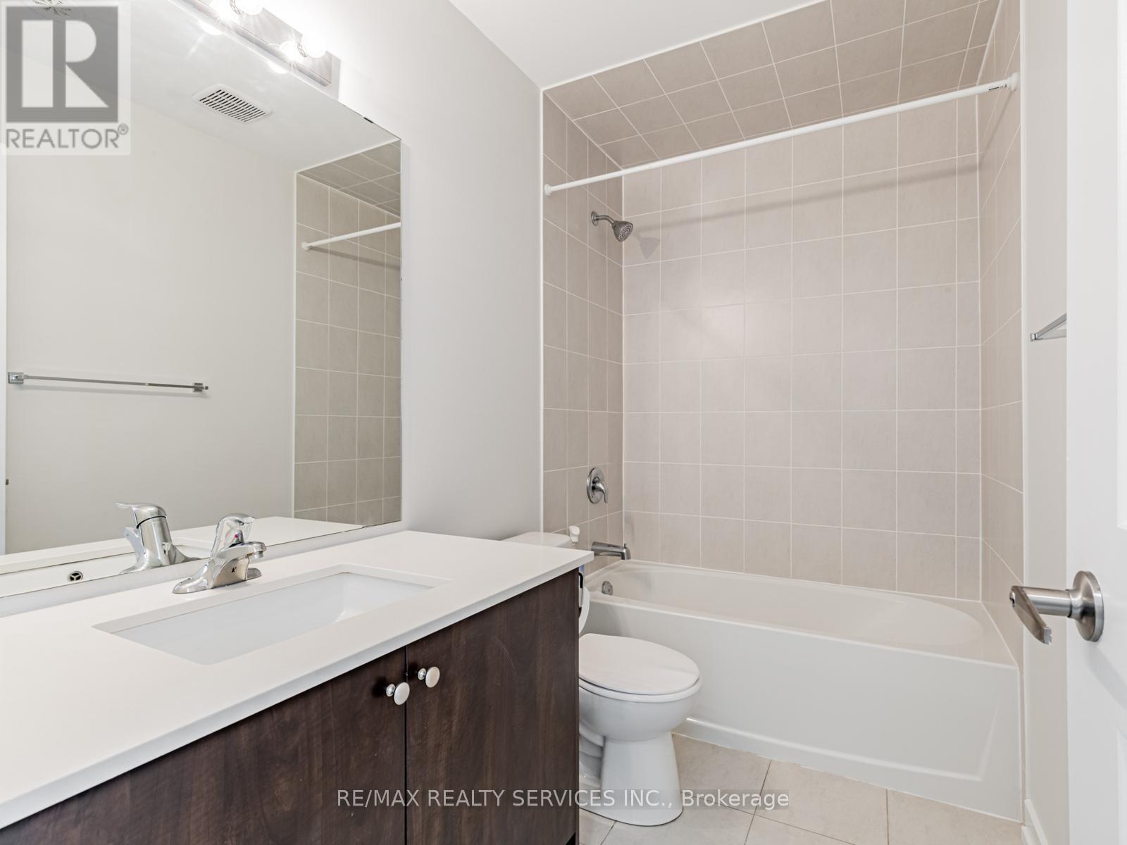 5 Lachine Street, Vaughan, Ontario  L4L 0L9 - Photo 13 - N12208828
