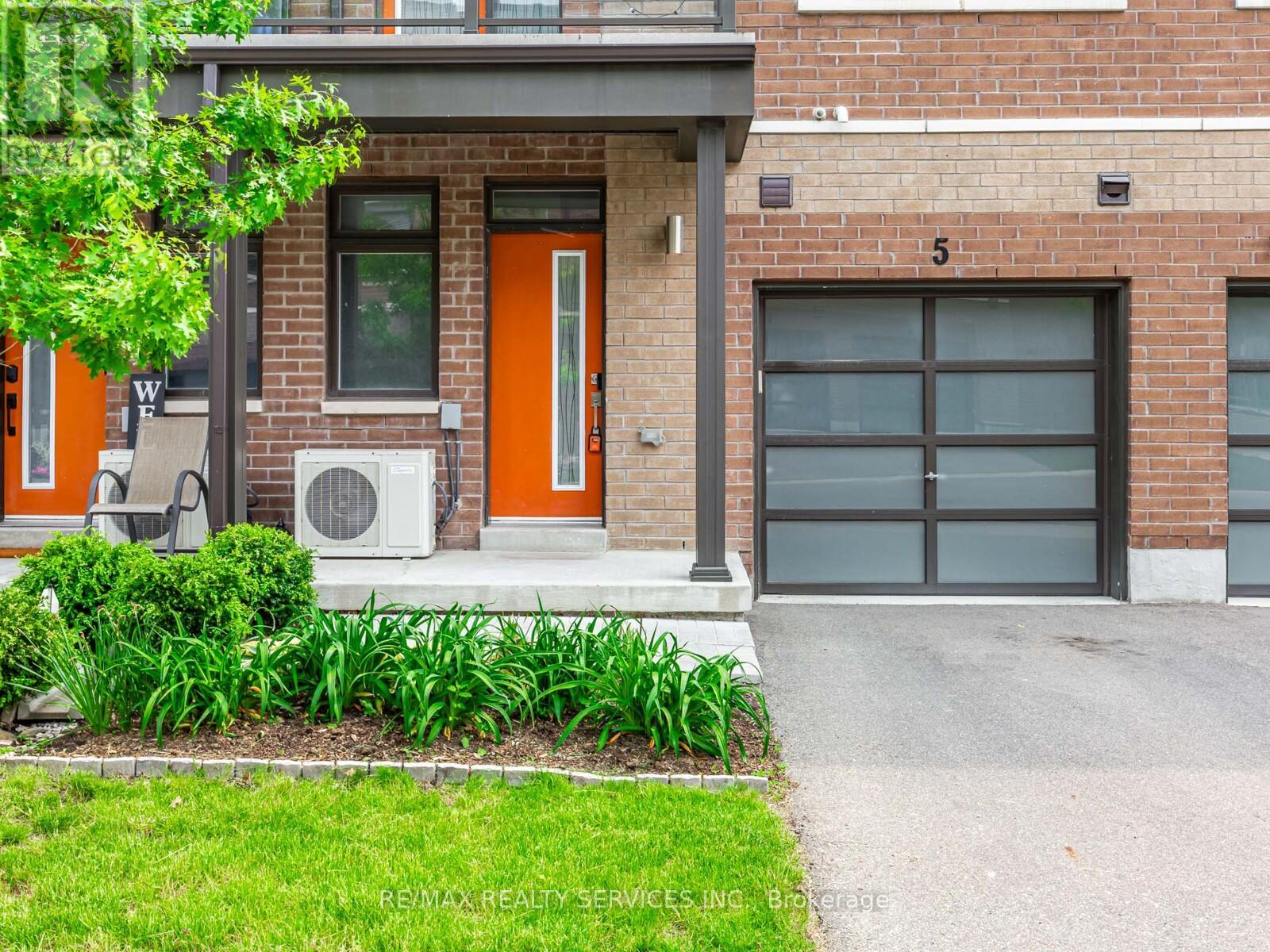 5 Lachine Street, Vaughan, Ontario  L4L 0L9 - Photo 3 - N12208828