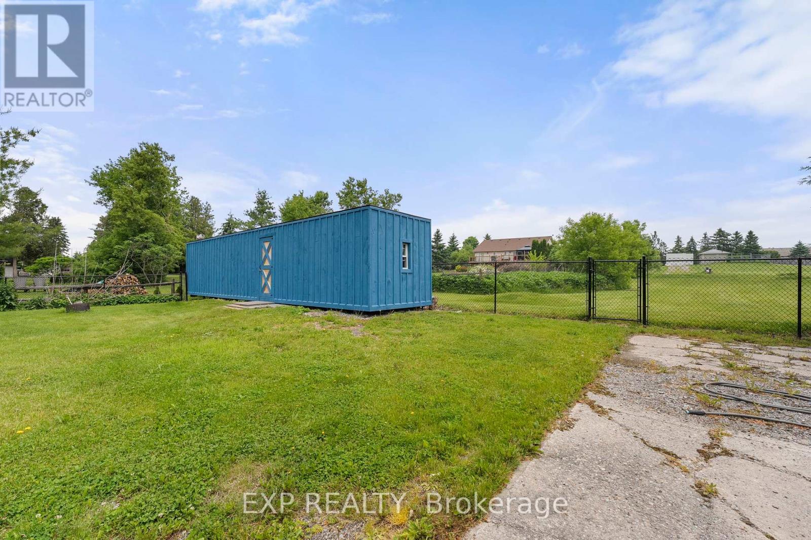 11027 Simcoe Street, Brock (Sunderland), Ontario  L0C 1H0 - Photo 29 - N12208842