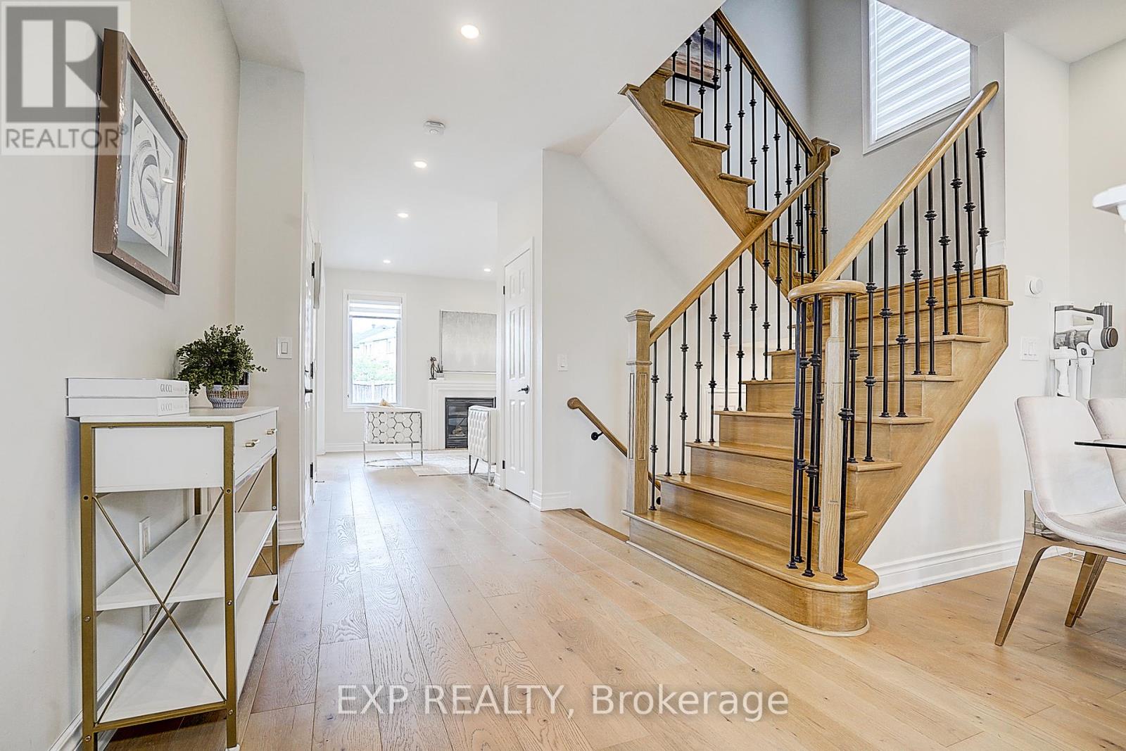 322 Stonebridge Drive, Markham (Berczy), Ontario  L6C 0C5 - Photo 10 - N12208851