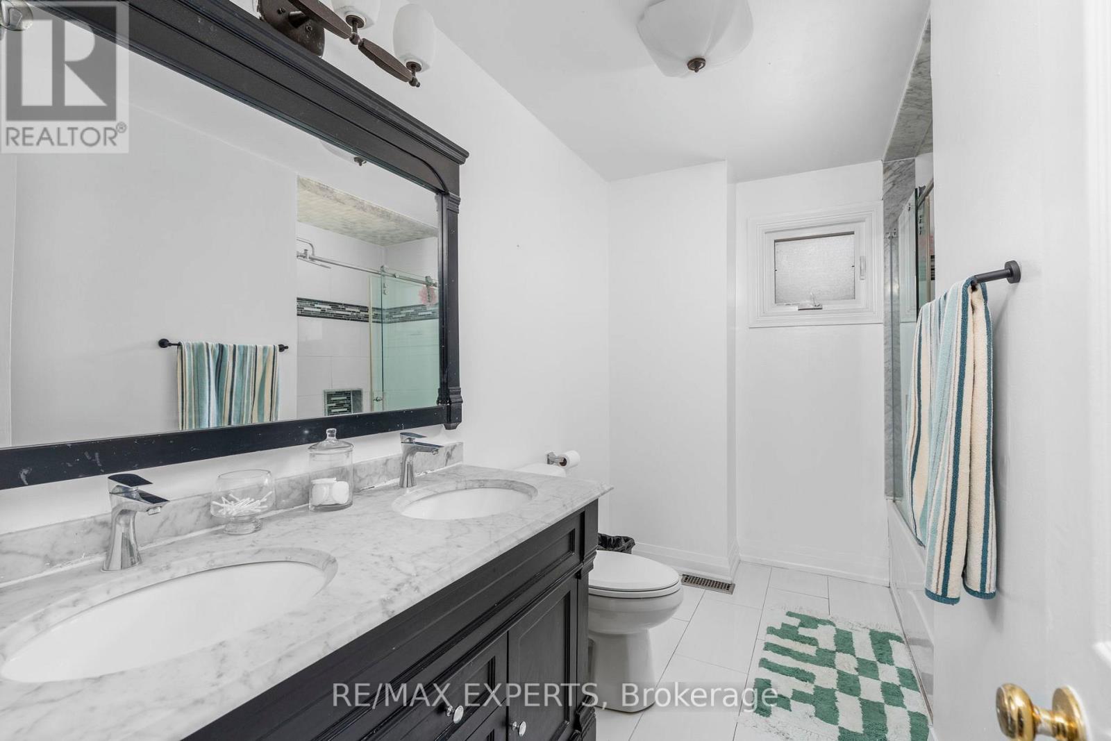 231 Ridgefield Crescent, Vaughan, Ontario  L6A 1J6 - Photo 21 - N12209029