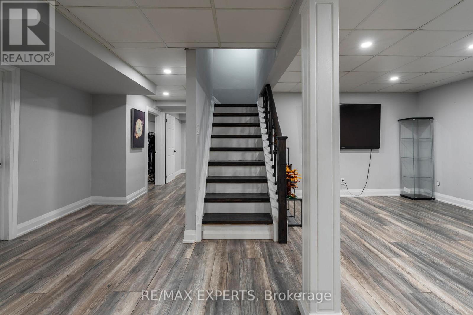 231 Ridgefield Crescent, Vaughan, Ontario  L6A 1J6 - Photo 23 - N12209029