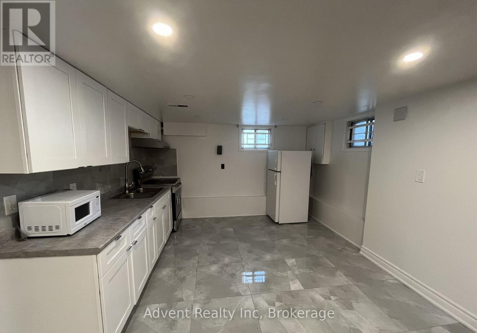 Bsmt - 345 Centre Street E, Richmond Hill, Ontario  L4C 1B3 - Photo 2 - N12209056
