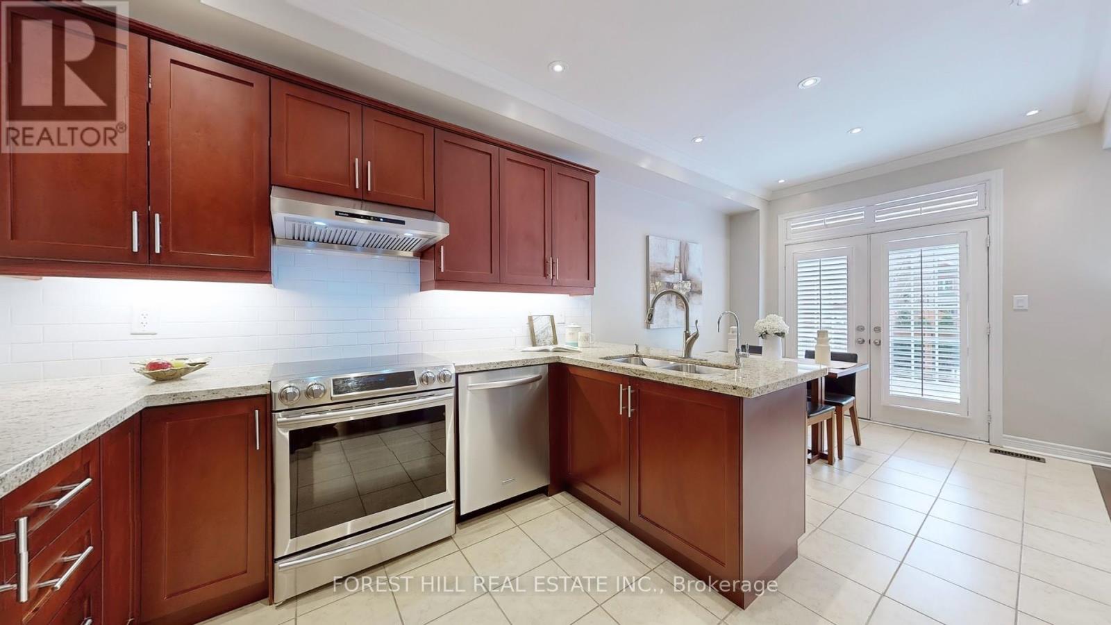 57 - 280 Paradelle Drive, Richmond Hill, Ontario  L4E 0E1 - Photo 12 - N12209069