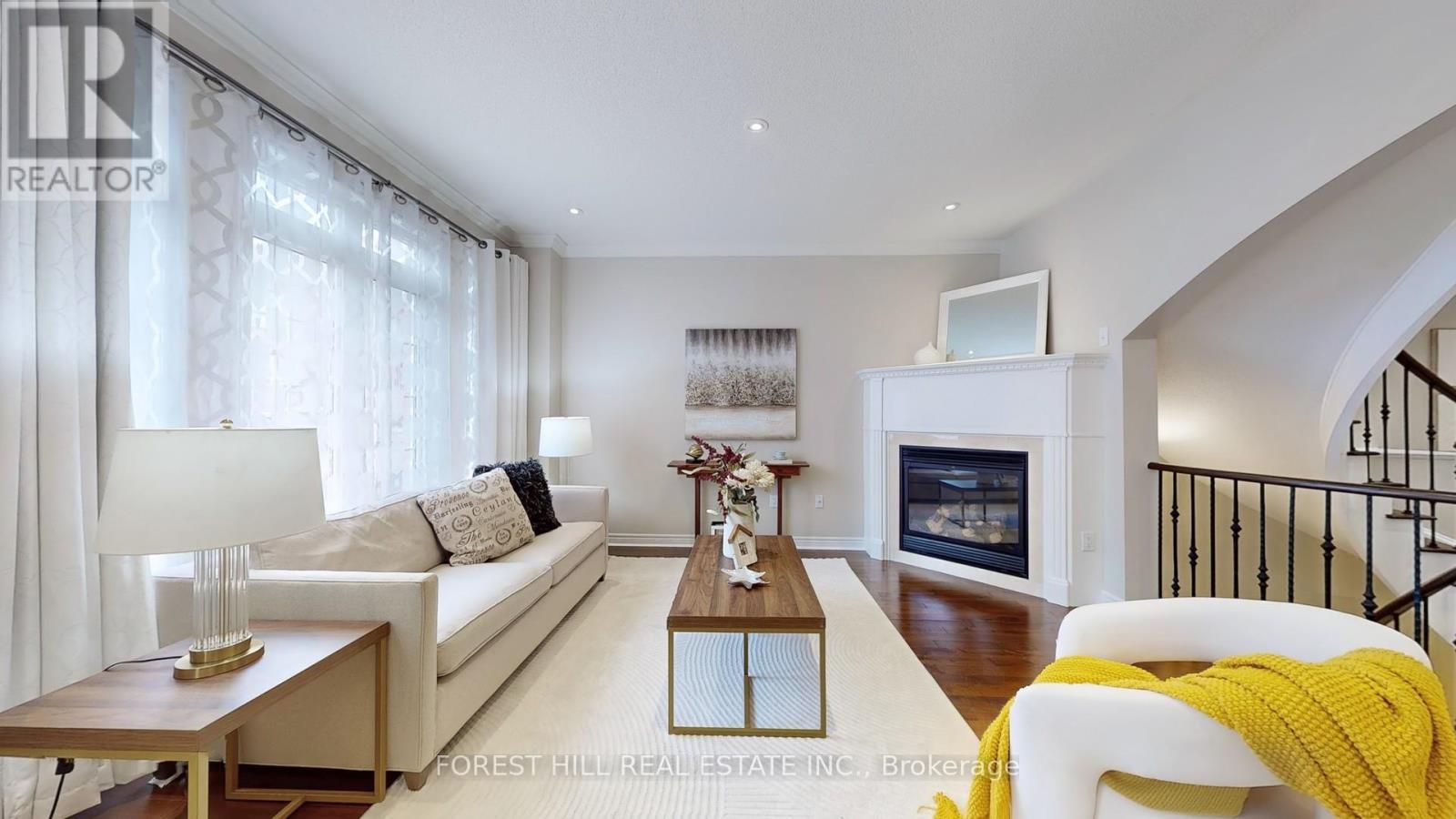 57 - 280 Paradelle Drive, Richmond Hill, Ontario  L4E 0E1 - Photo 3 - N12209069