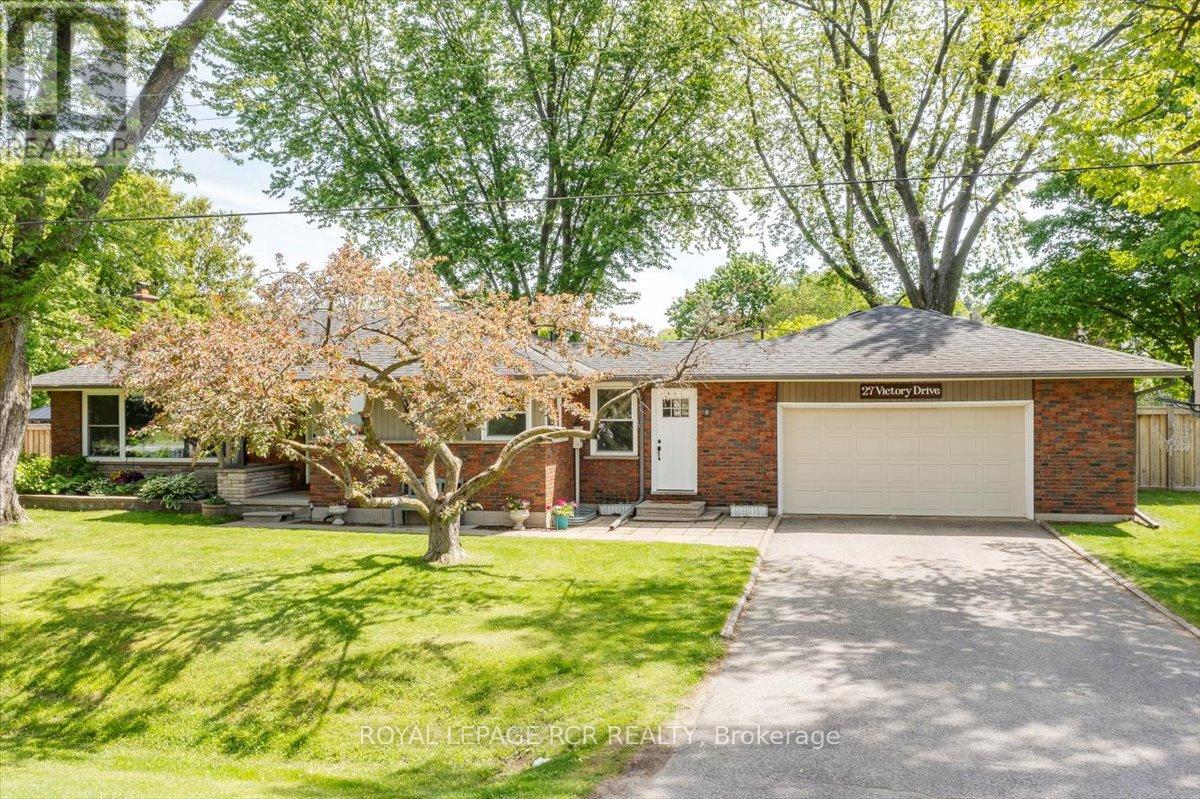 27 VICTORY DRIVE, East Gwillimbury, Ontario