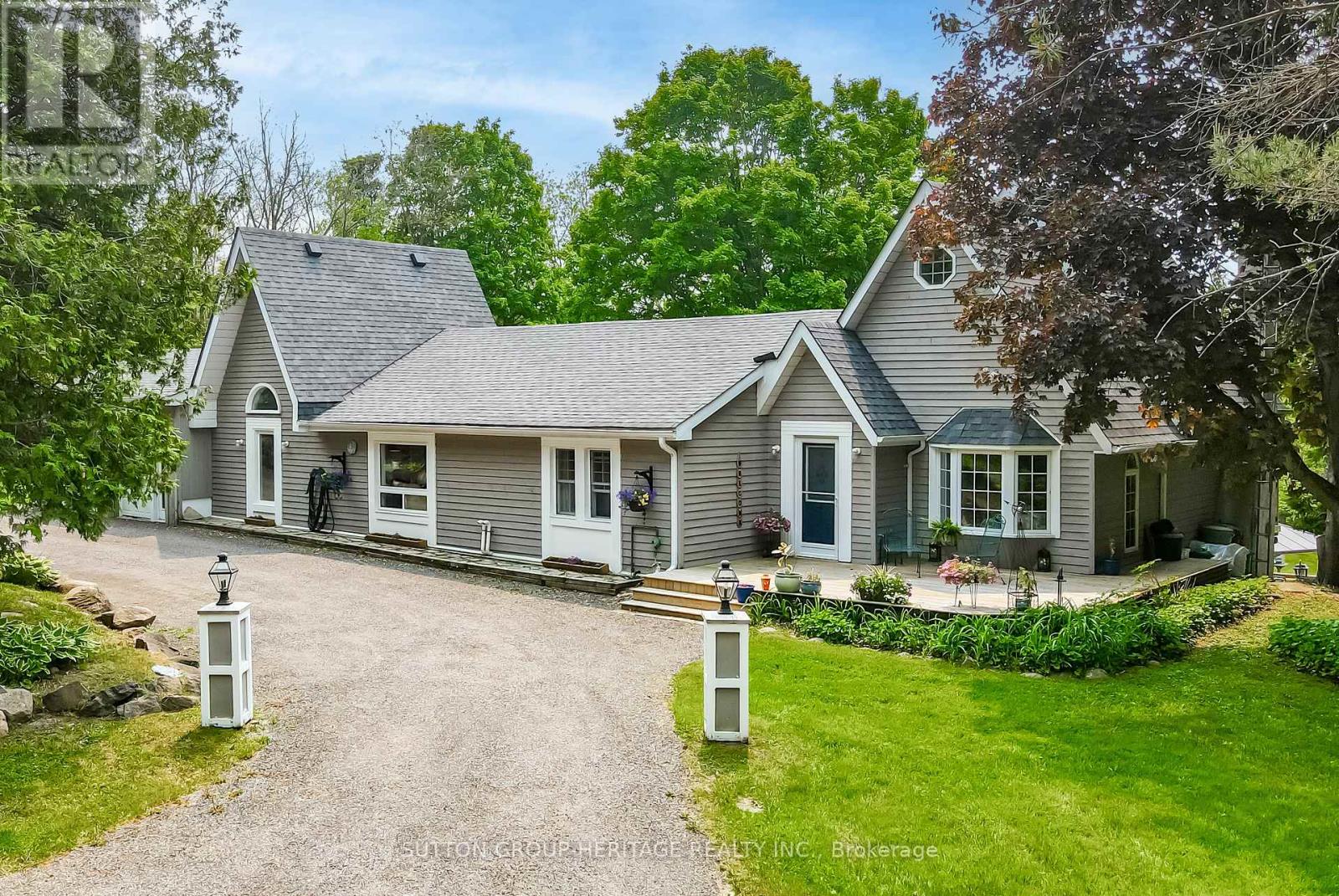11900 Uxb/brock Townline W, Uxbridge, Ontario  L0C 1H0 - Photo 2 - N12209177
