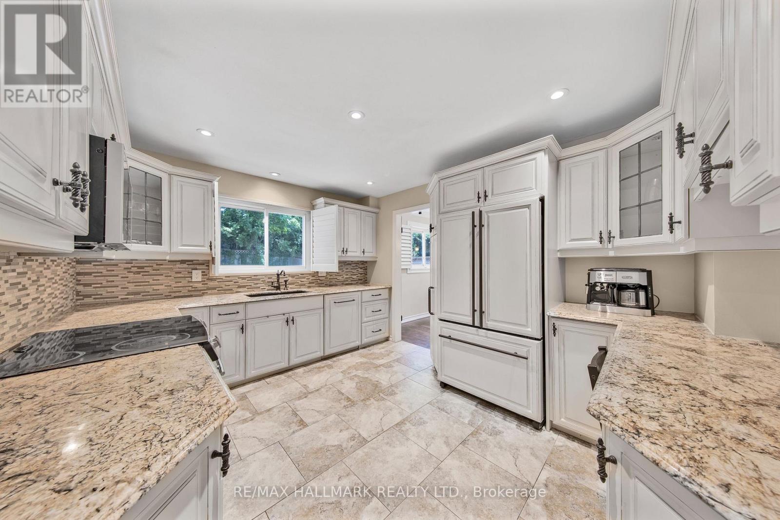 134 Romfield Circuit, Markham, Ontario  L3T 3H9 - Photo 17 - N12209184