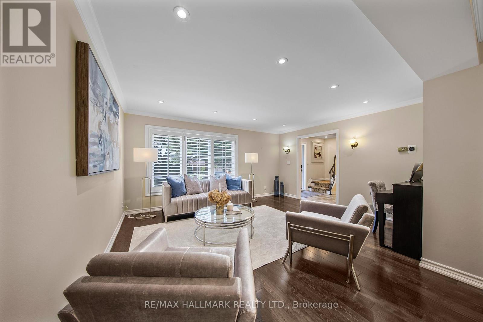 134 Romfield Circuit, Markham, Ontario  L3T 3H9 - Photo 6 - N12209184