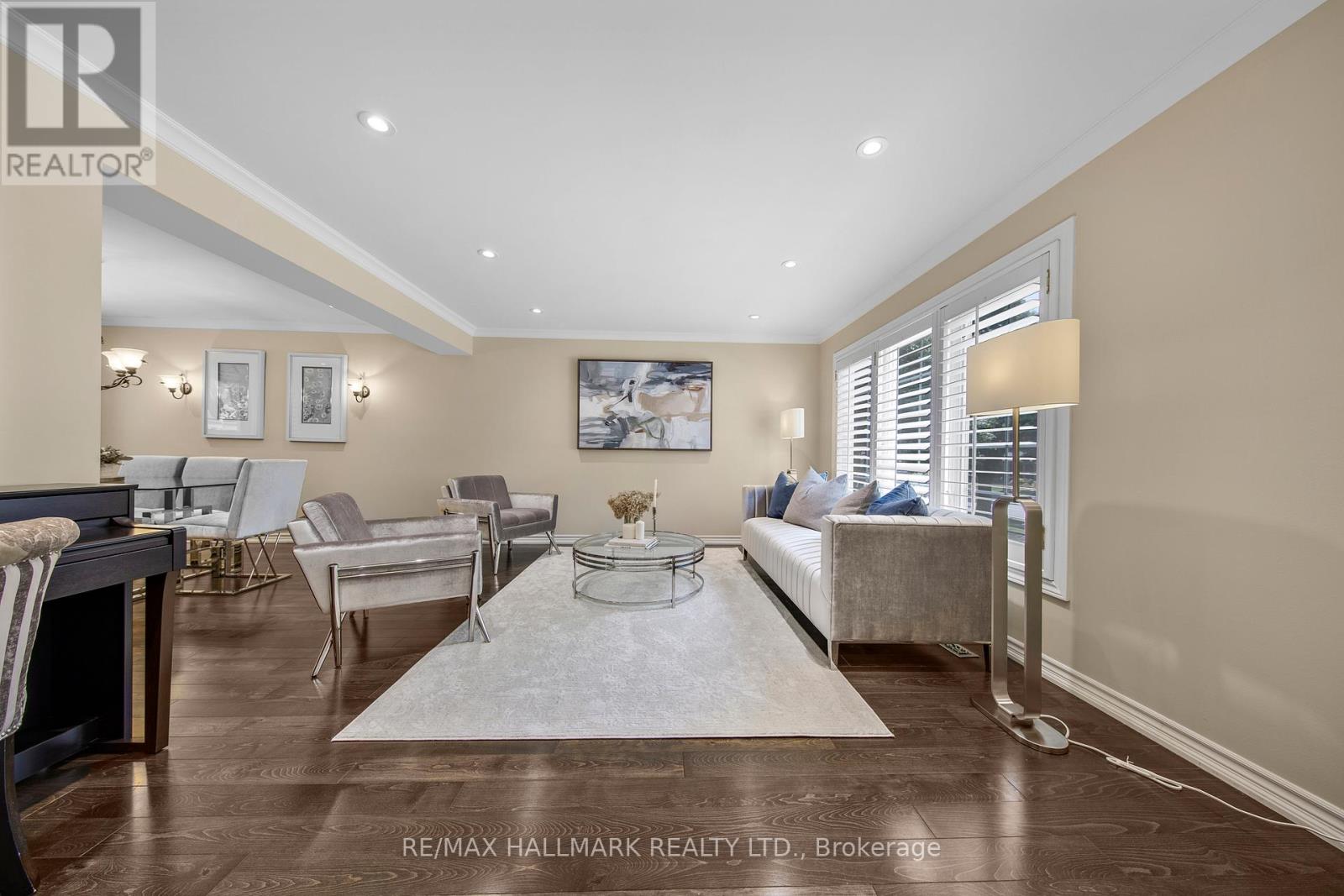 134 Romfield Circuit, Markham, Ontario  L3T 3H9 - Photo 8 - N12209184