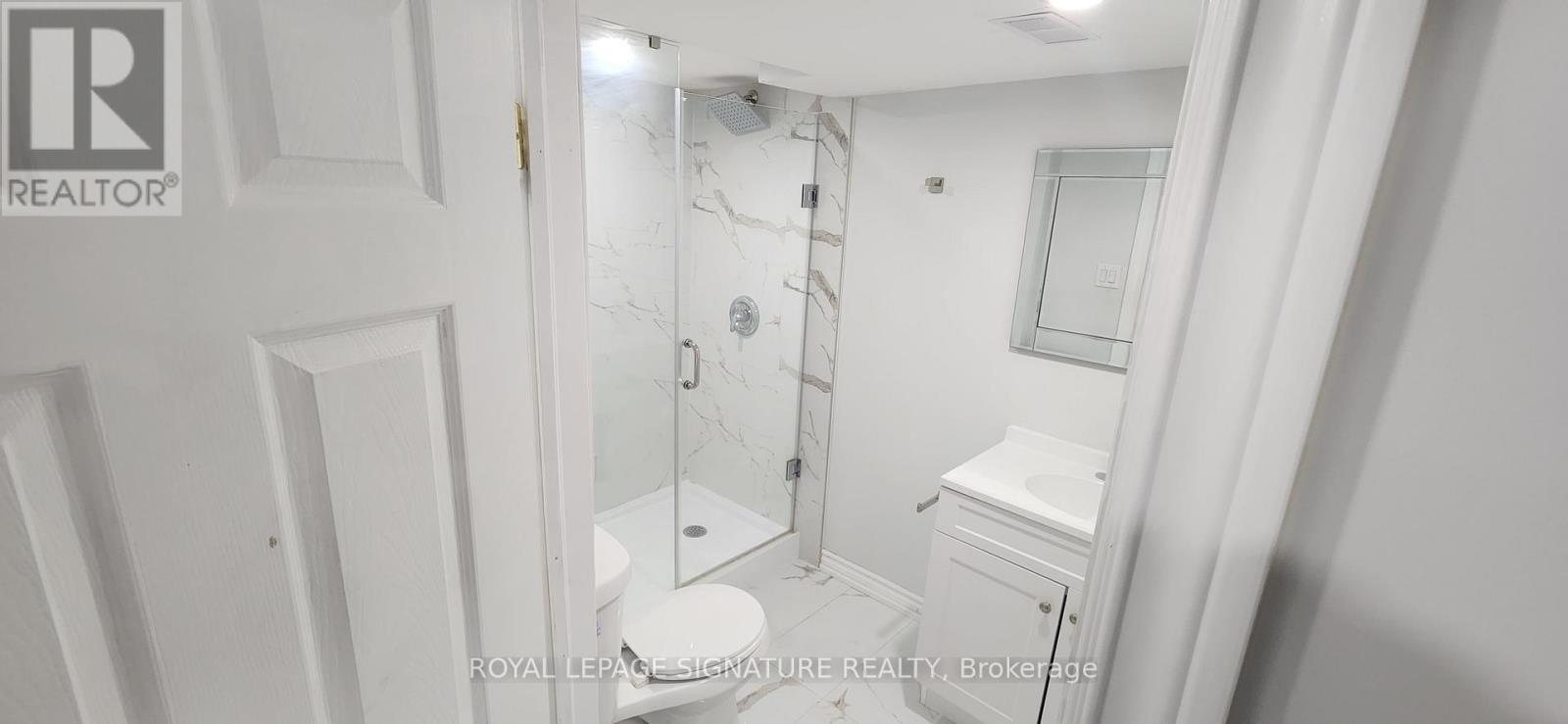 2 - 1 Overlord Street, Whitby, Ontario  L1N 8S1 - Photo 4 - E12209092