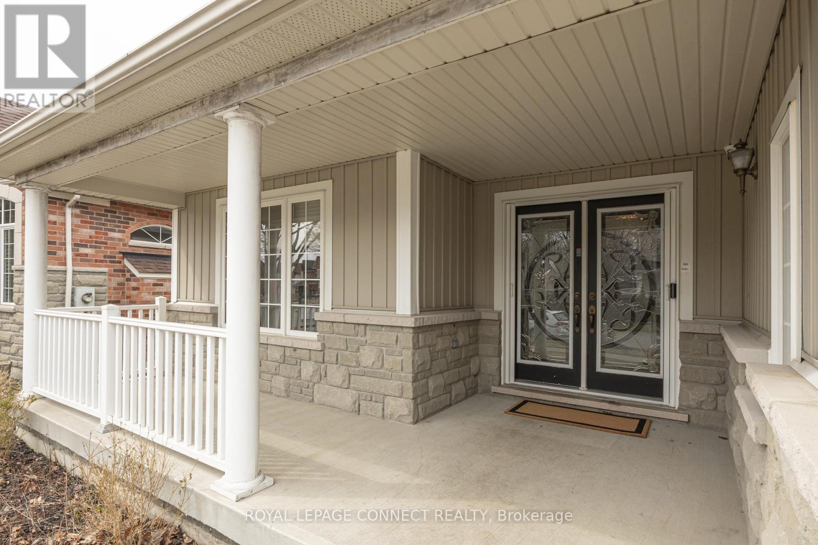 4 Branthaven Court, Whitby, Ontario  L1M 0B2 - Photo 3 - E12095516