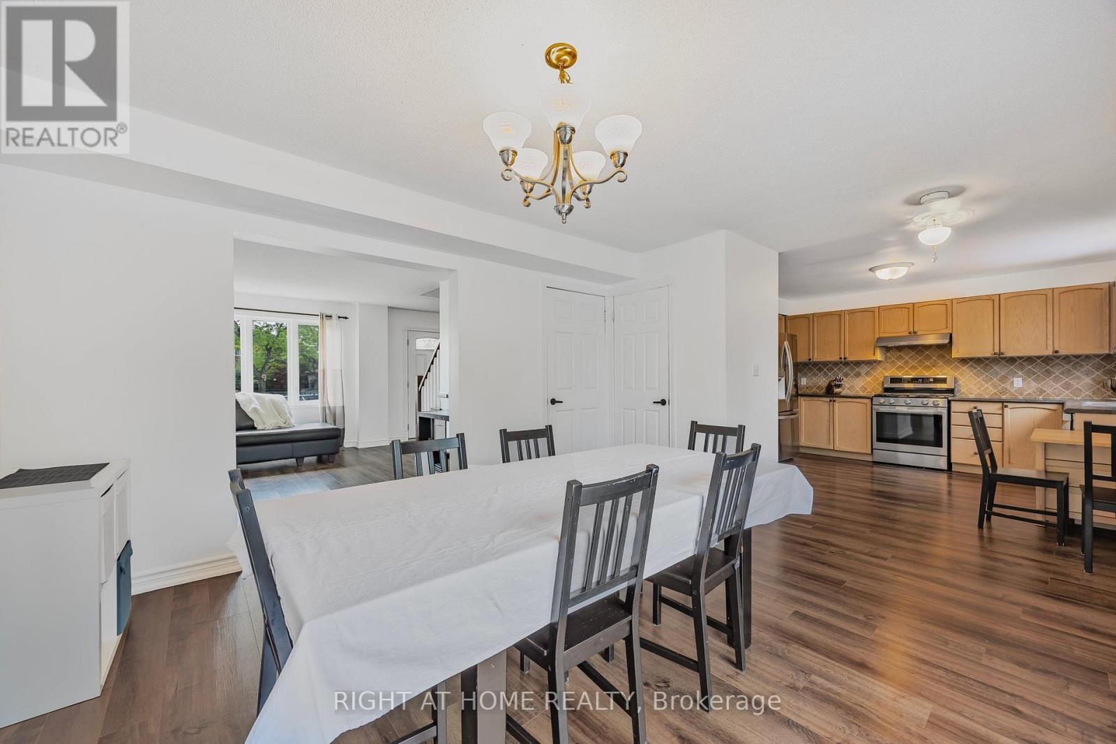 29 Hersey Crescent, Barrie, Ontario  L4N 8P7 - Photo 15 - S12208742