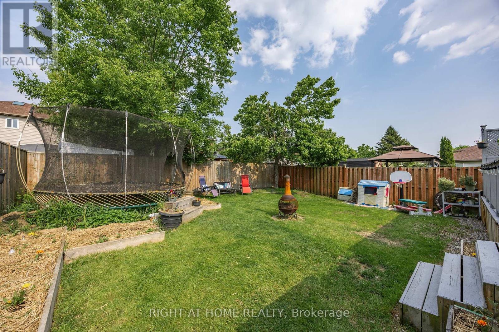 29 Hersey Crescent, Barrie, Ontario  L4N 8P7 - Photo 45 - S12208742