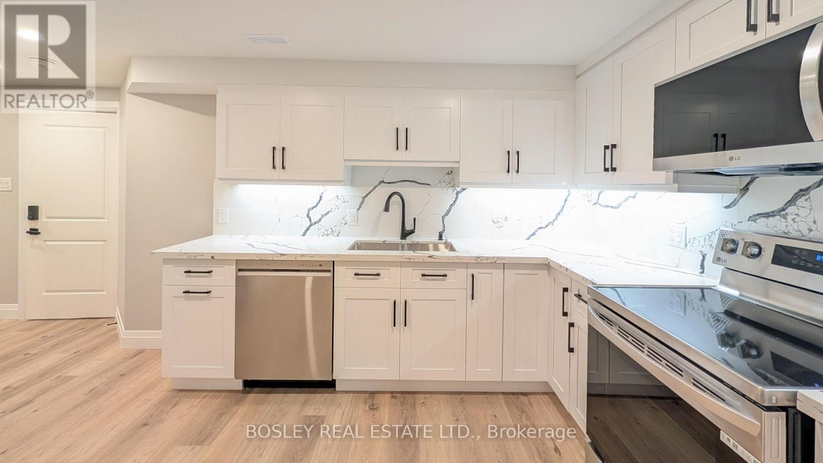 Unit #2 - 4 Spencer Street, Collingwood, Ontario  L9Y 3B7 - Photo 15 - S12208756