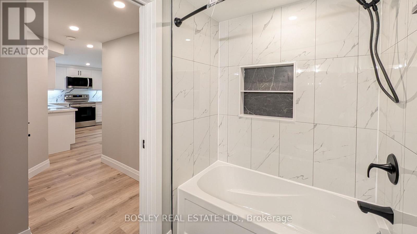 Unit #2 - 4 Spencer Street, Collingwood, Ontario  L9Y 3B7 - Photo 7 - S12208756