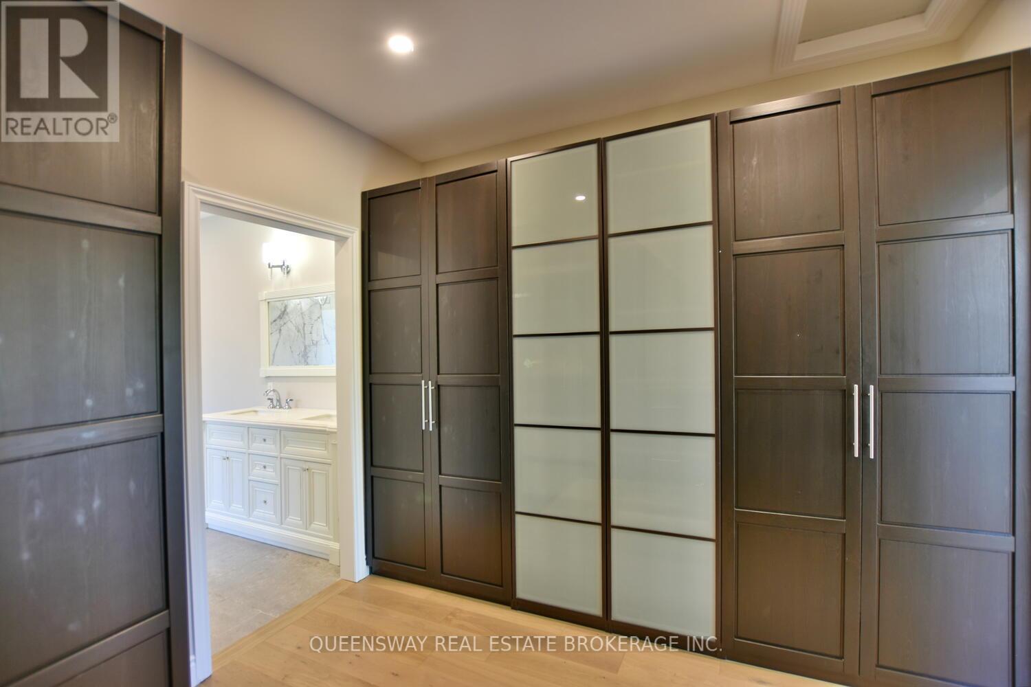 1852 River Road W, Wasaga Beach, Ontario  L9Z 1K9 - Photo 16 - S12208761
