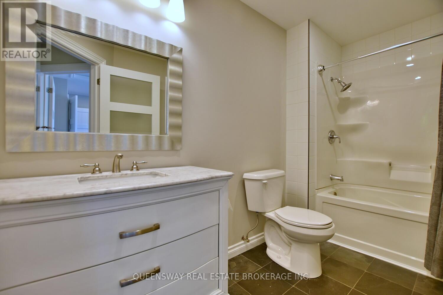 1852 River Road W, Wasaga Beach, Ontario  L9Z 1K9 - Photo 25 - S12208761