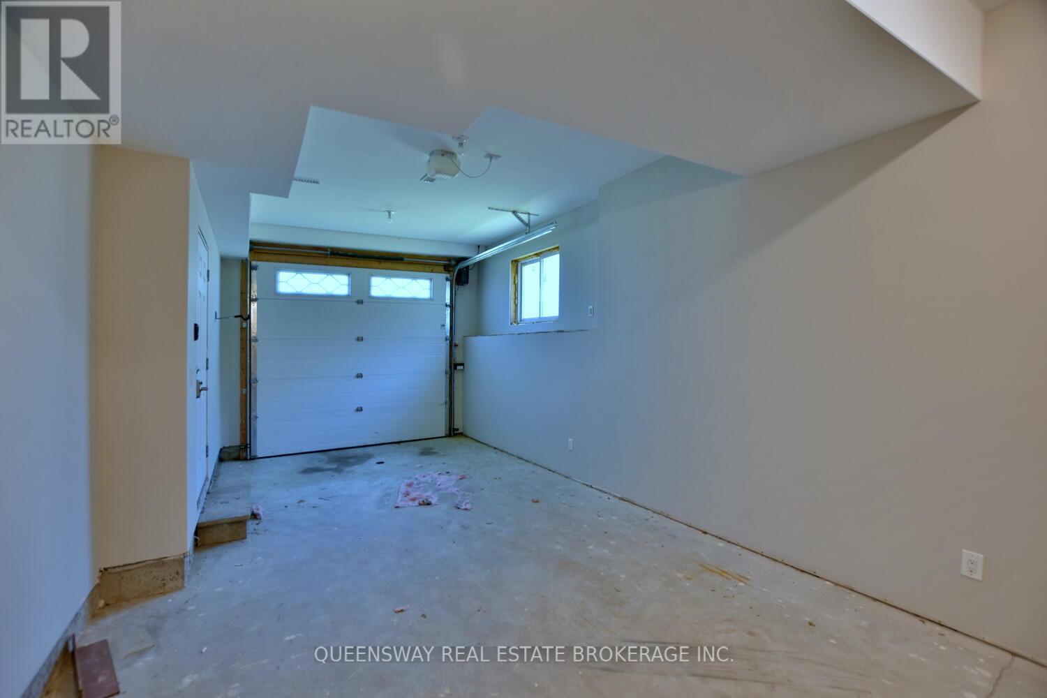 1852 River Road W, Wasaga Beach, Ontario  L9Z 1K9 - Photo 33 - S12208761