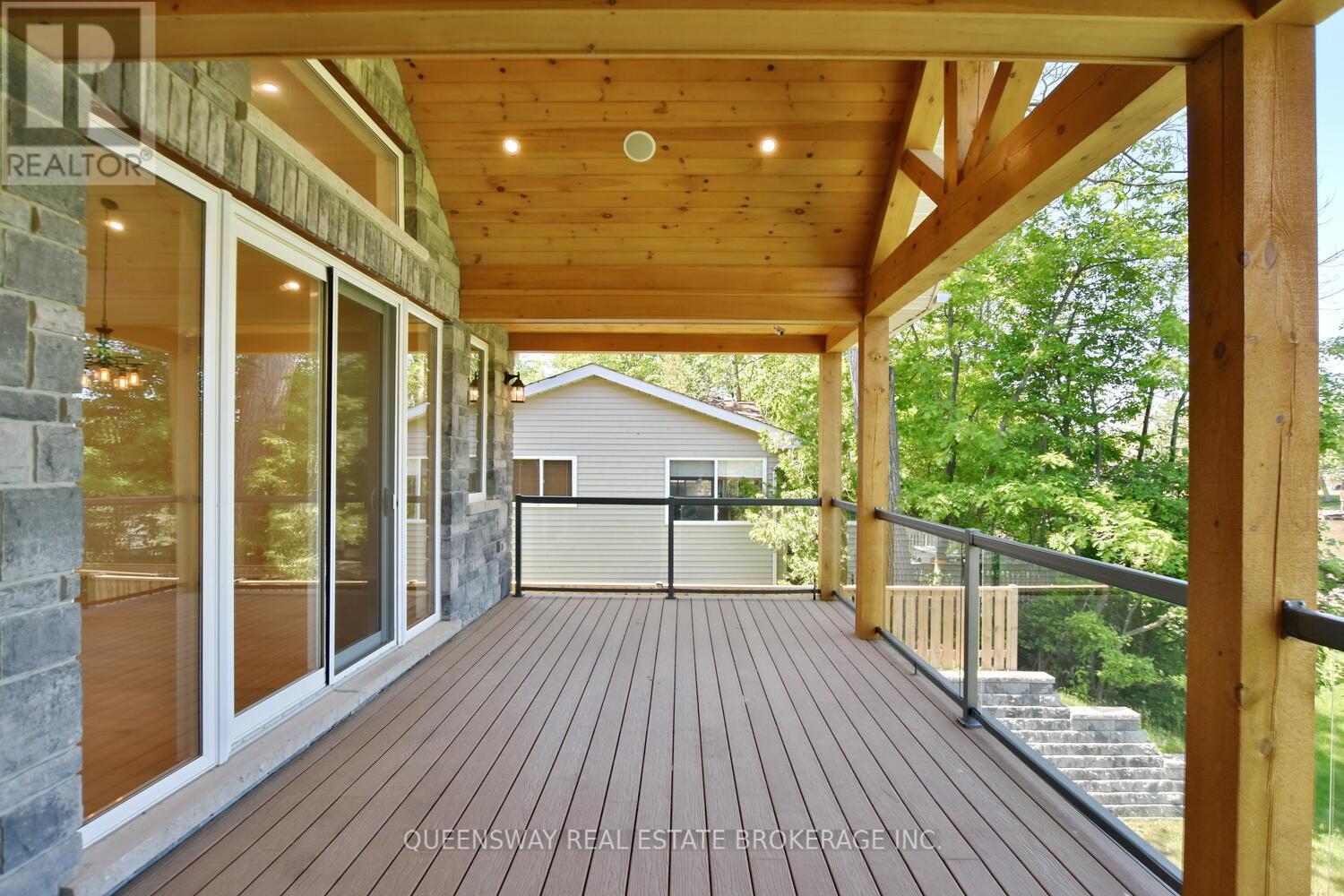 1852 River Road W, Wasaga Beach, Ontario  L9Z 1K9 - Photo 34 - S12208761