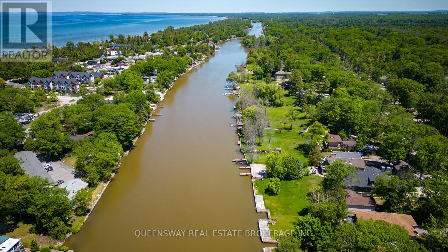 1852 River Road W, Wasaga Beach, Ontario  L9Z 1K9 - Photo 37 - S12208761
