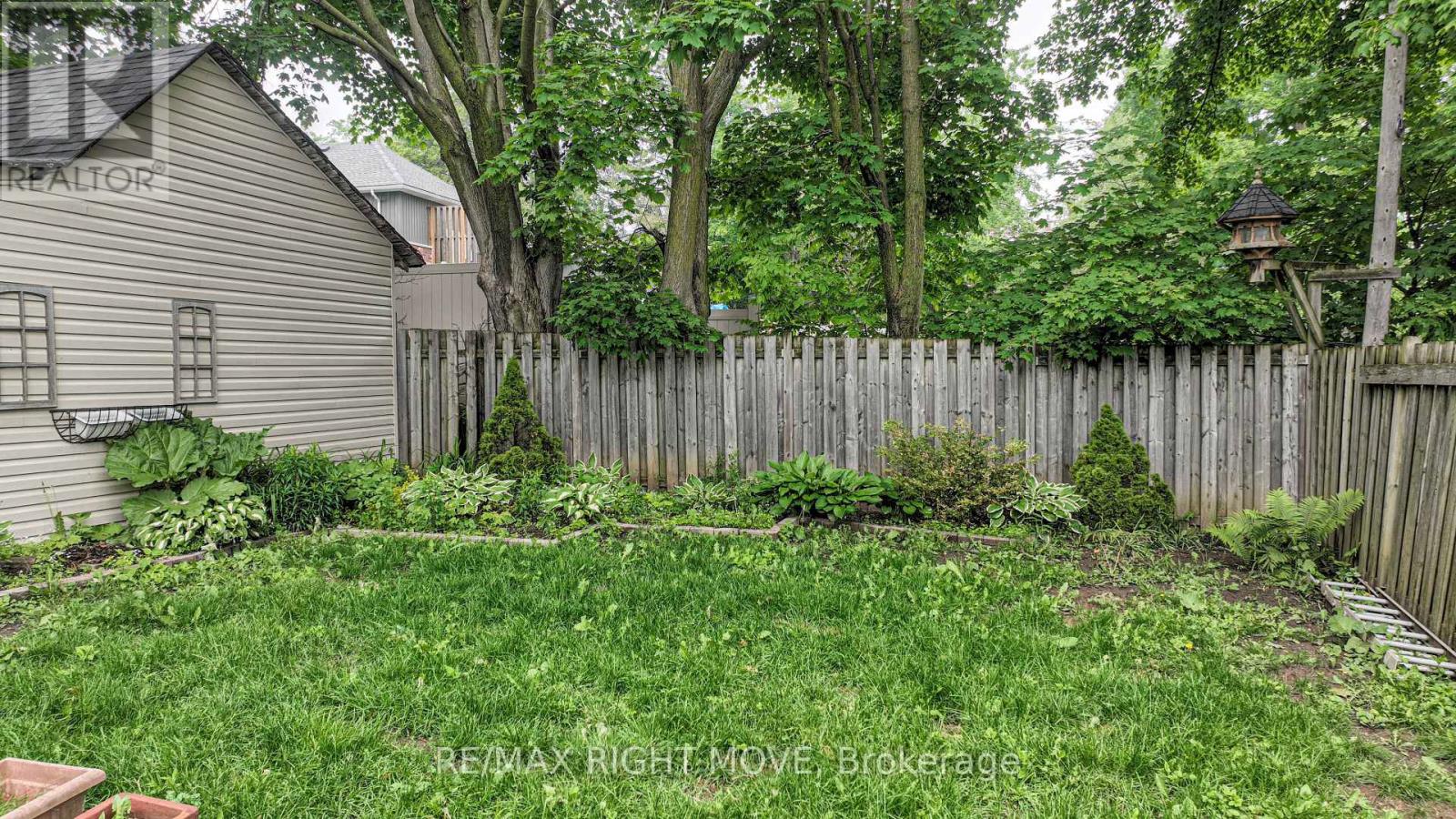 174 Cedar Street, Orillia, Ontario  L3V 2E1 - Photo 10 - S12208782
