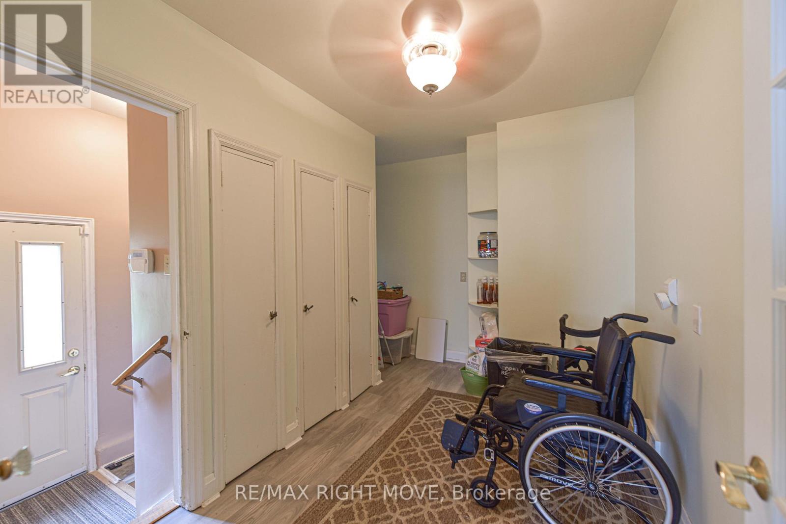 174 Cedar Street, Orillia, Ontario  L3V 2E1 - Photo 23 - S12208782