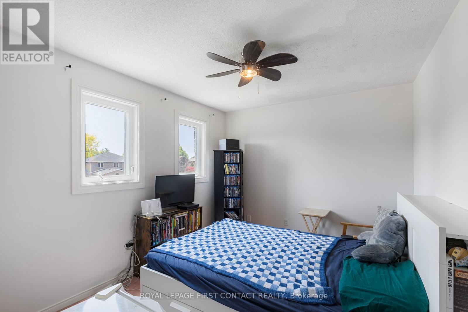 22 Bishop Drive, Barrie, Ontario  L4N 6Y6 - Photo 22 - S12209009