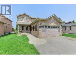 22 BISHOP DRIVE, Barrie, Ontario