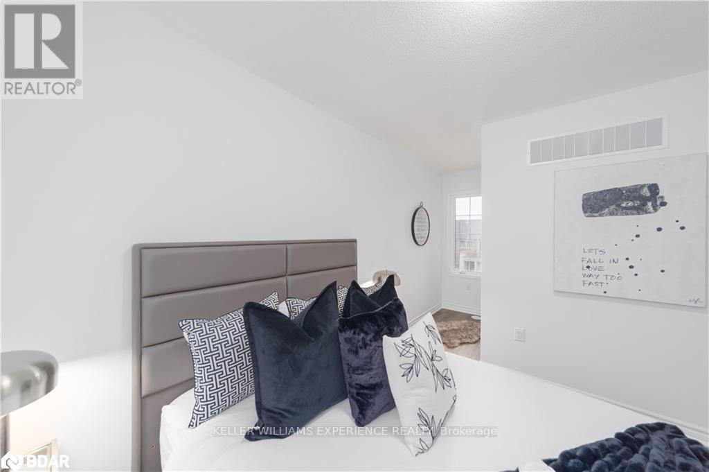 96 Ennerdale Street, Barrie, Ontario  L8J 1A4 - Photo 16 - S12209035