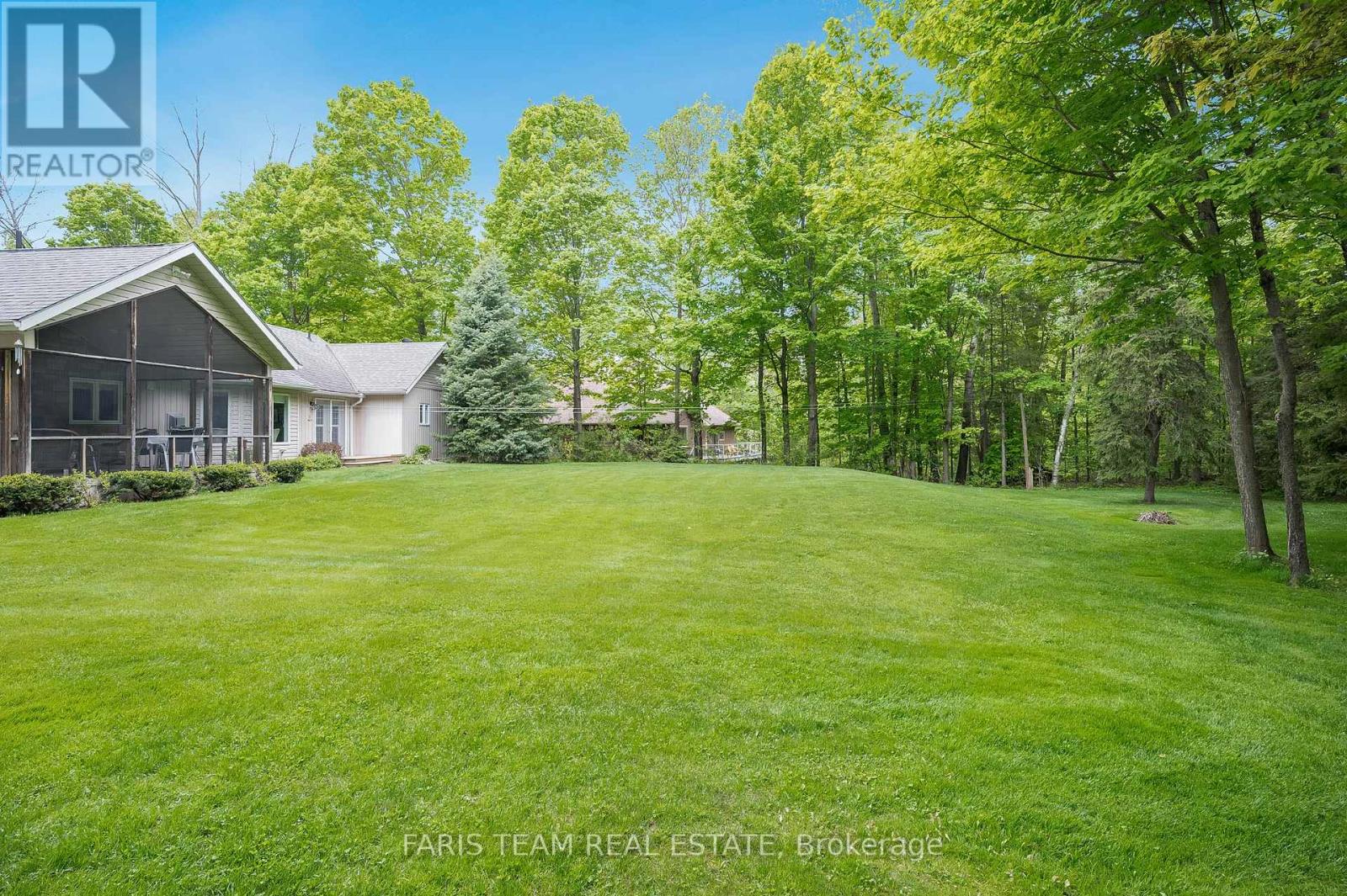 220 Gilwood Park Drive, Penetanguishene, Ontario  L9M 1Z6 - Photo 27 - S12209060