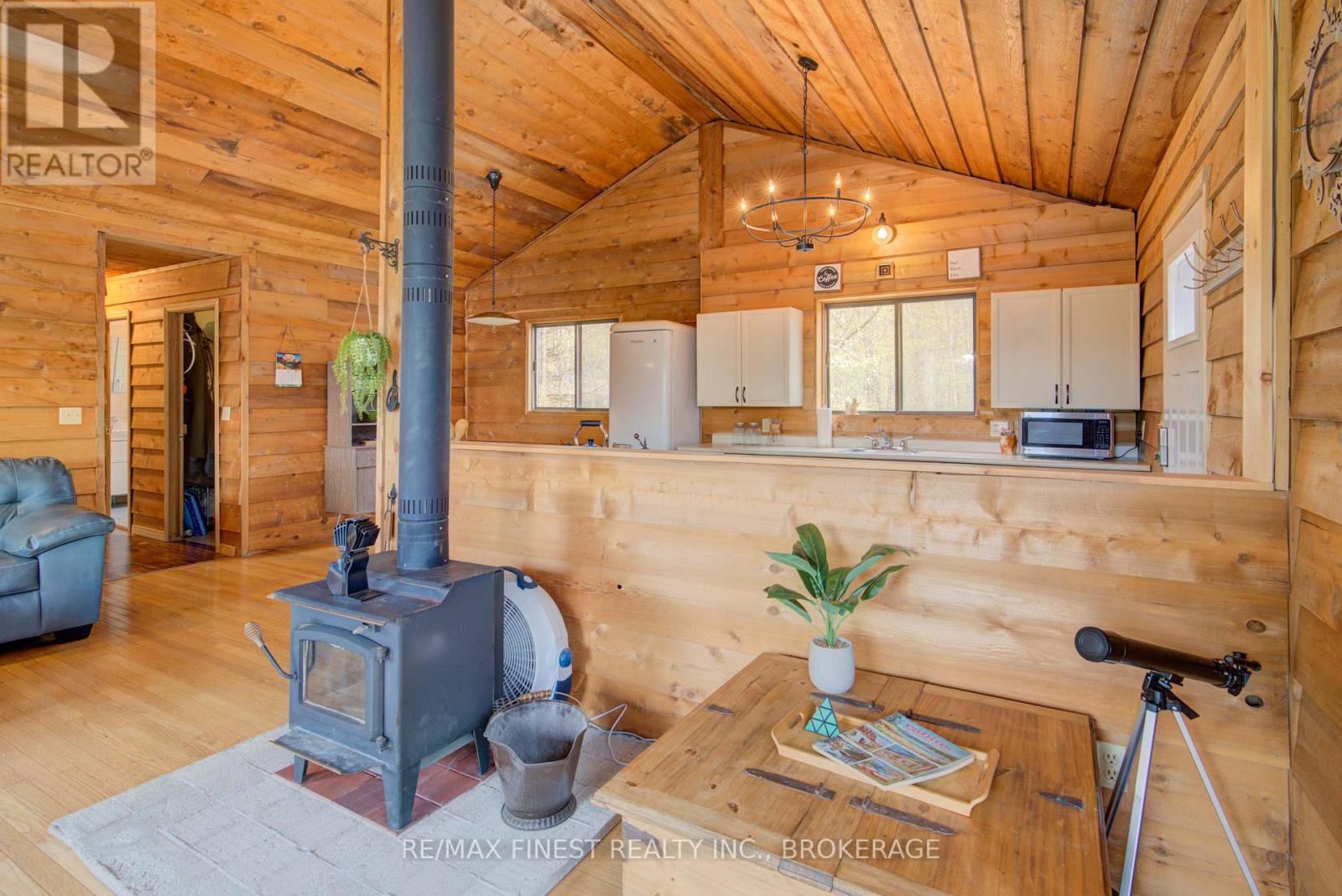 1407 St Andrews Lake Lane S, Central Frontenac, Ontario  K0H 1T0 - Photo 11 - X12133743