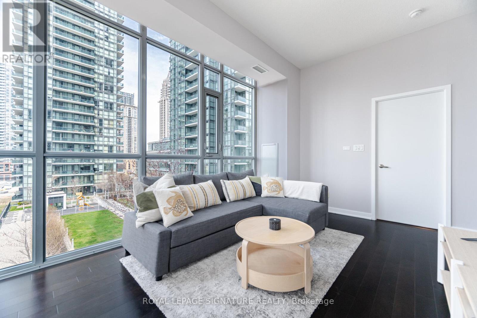 706 - 4065 Brickstone Mews, Mississauga, Ontario  L5B 0G3 - Photo 8 - W12104075