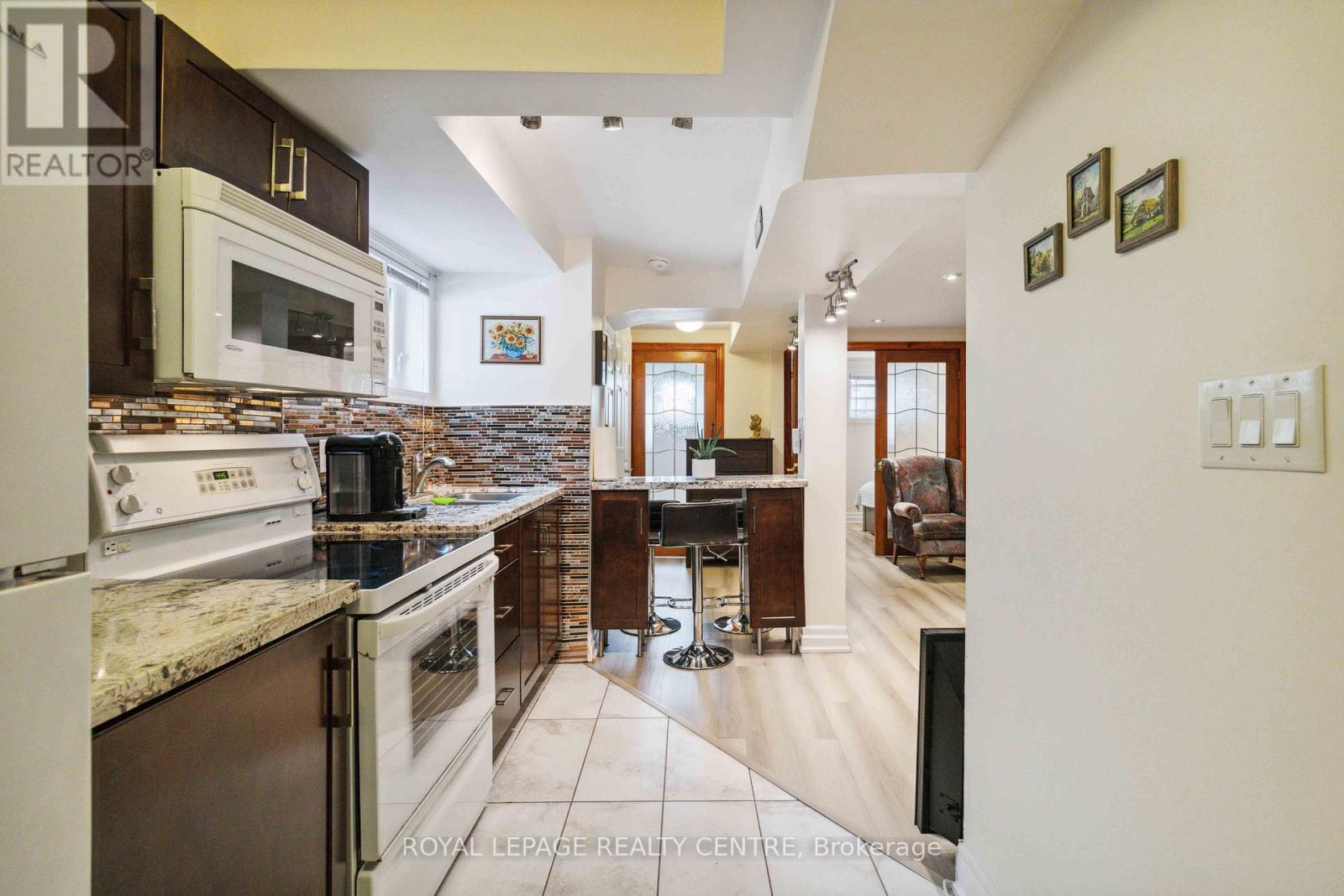 504 Galedowns Court, Mississauga, Ontario  L5A 3H9 - Photo 23 - W12191691