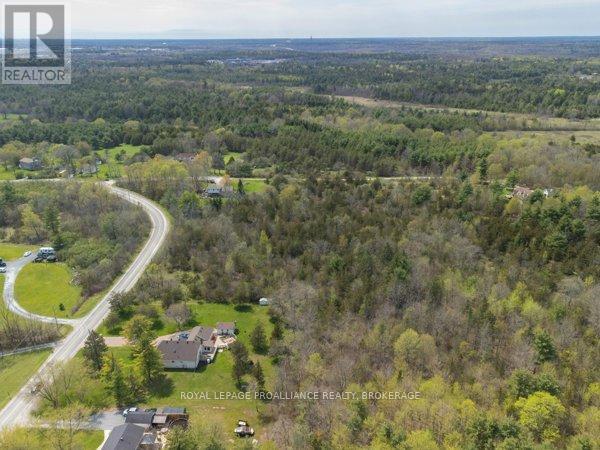 1685 Sunnyside Road, Kingston (City North Of 401), Ontario  K7L 4V4 - Photo 9 - X12209322