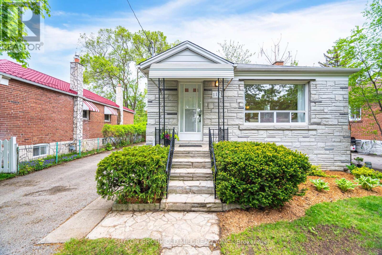 112 North Carson Street, Toronto, Ontario  M8W 4C8 - Photo 1 - W12158127