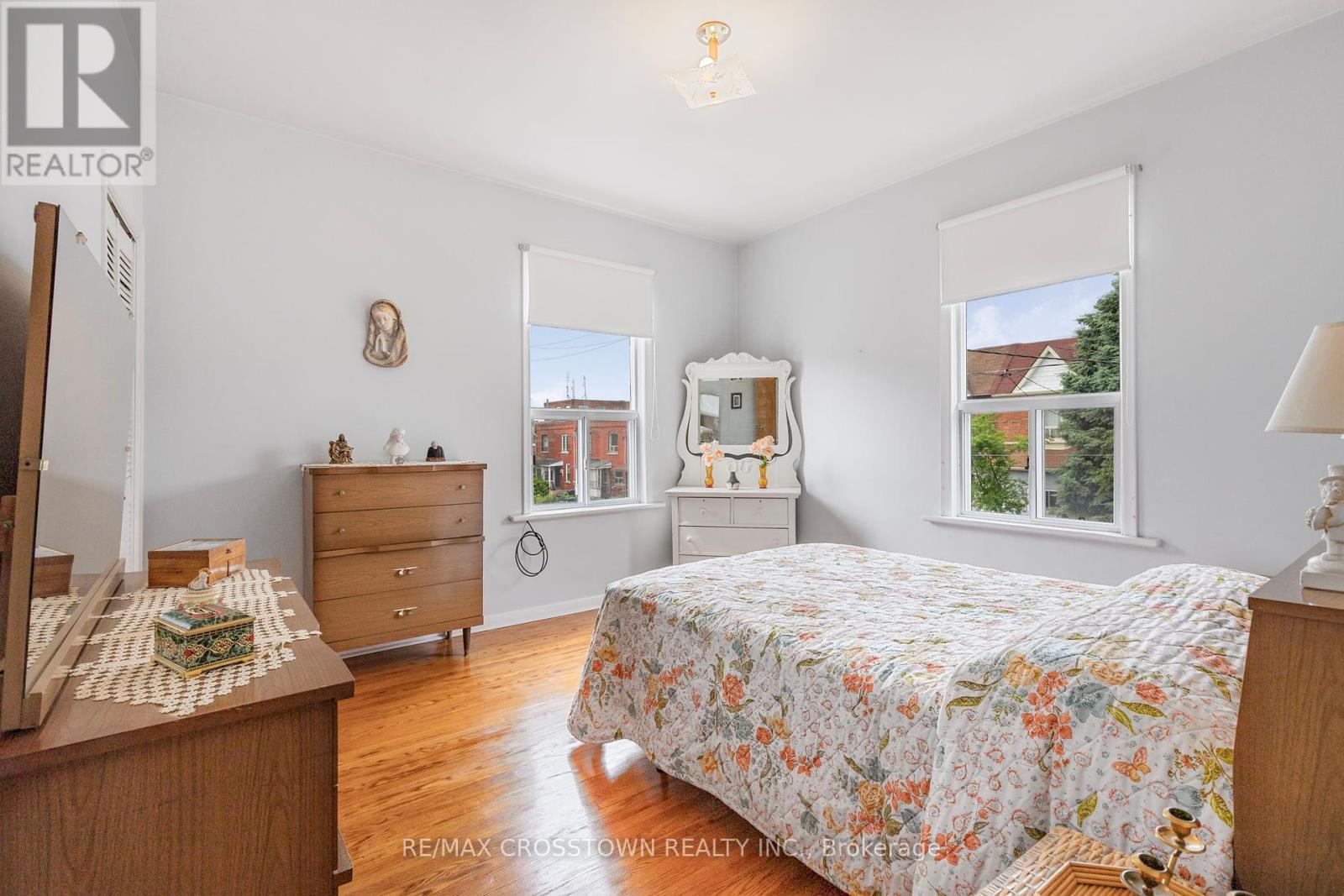 35 Edith Avenue, Toronto, Ontario  M6P 3T5 - Photo 19 - W12207274