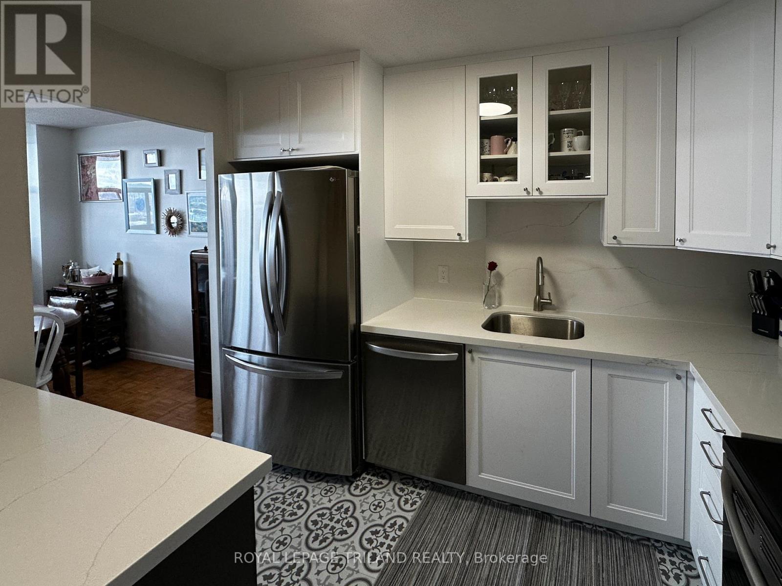 901 - 215 Glenridge Avenue, St. Catharines, Ontario  L2T 3J7 - Photo 12 - X12209303