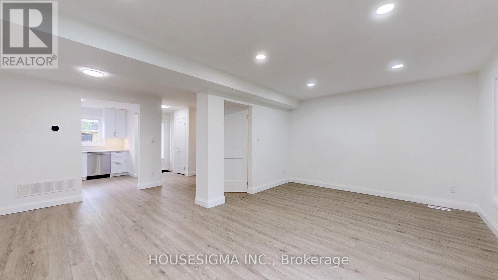 56 - 2050 Upper Middle Road, Burlington (Brant Hills), Ontario  L7P 3R9 - Photo 12 - W12208762