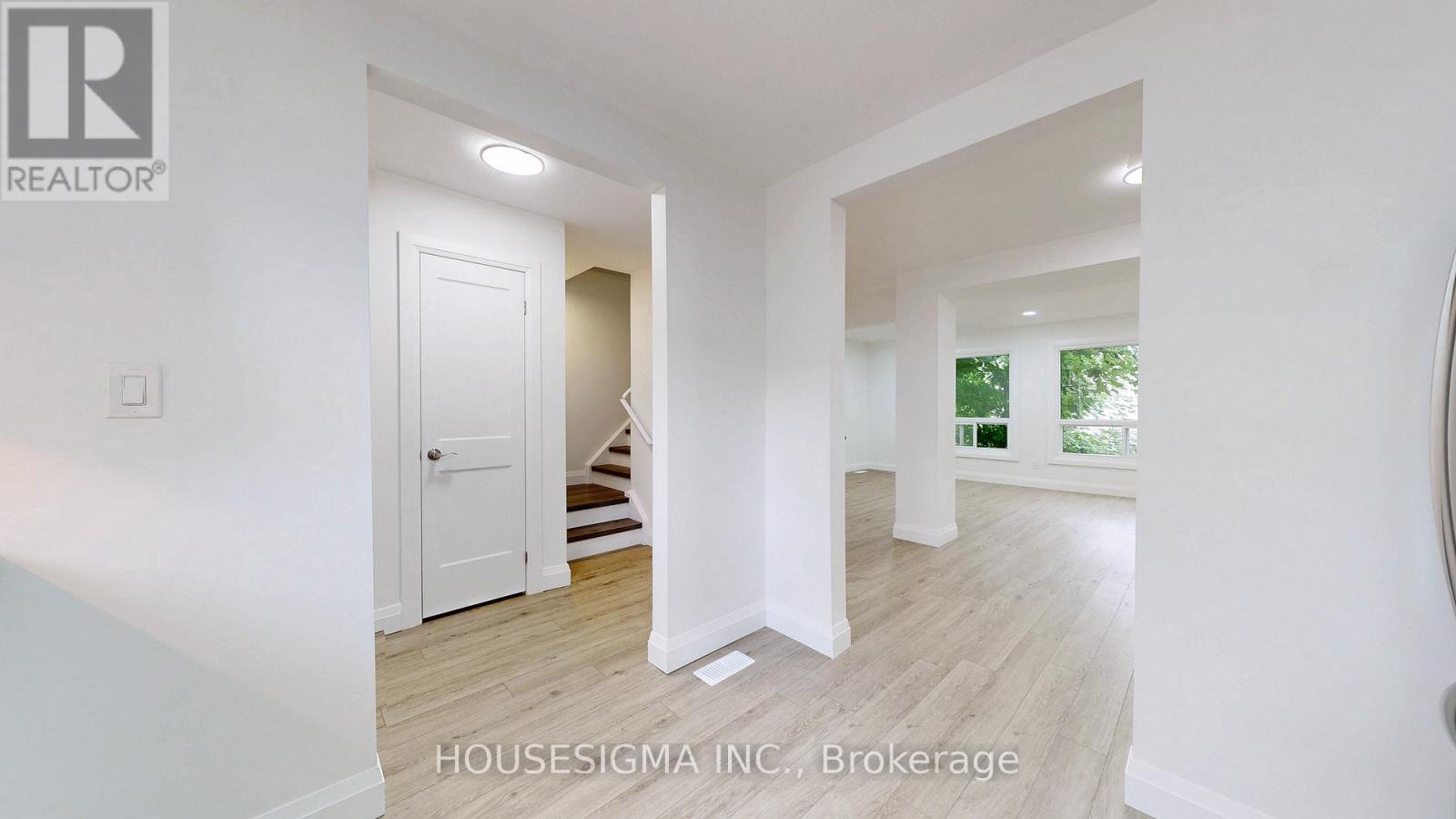 56 - 2050 Upper Middle Road, Burlington (Brant Hills), Ontario  L7P 3R9 - Photo 8 - W12208762